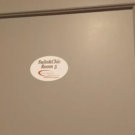 Cconforthotels Suite&Chic 3* Μπάρι